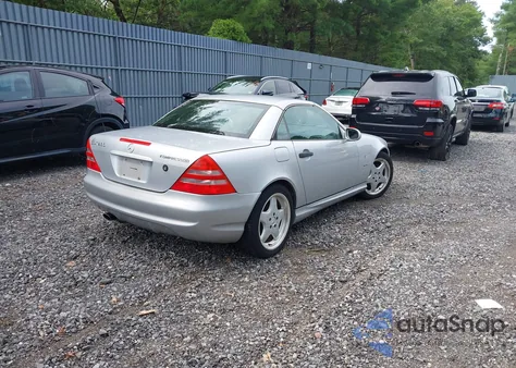 2000 Mercedes-Benz Slk 230 Kompressor from USA, damaged, VIN WDBKK47F7YF167712
